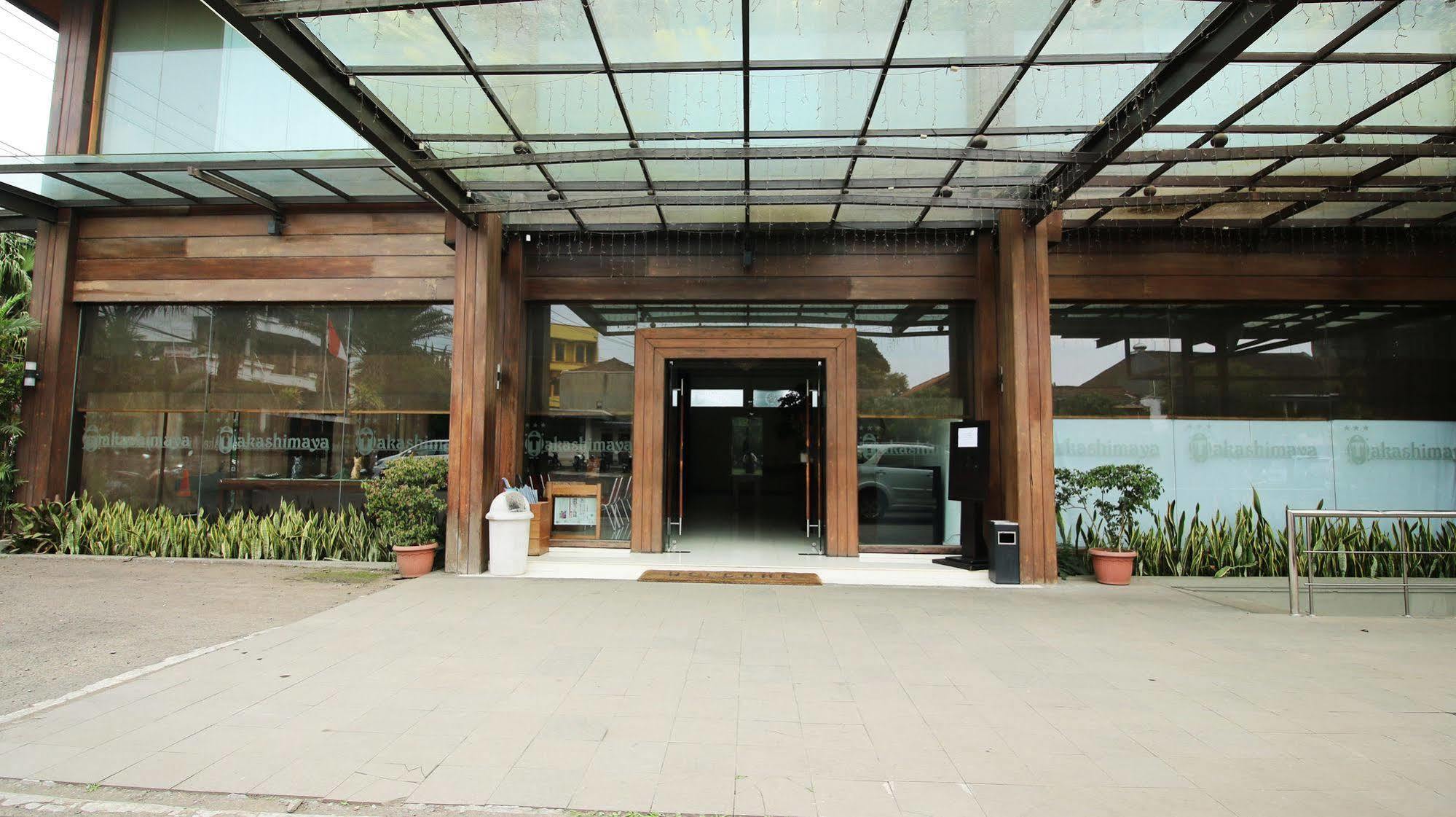 Zen Rooms Grand Hotel Lembang Exterior photo