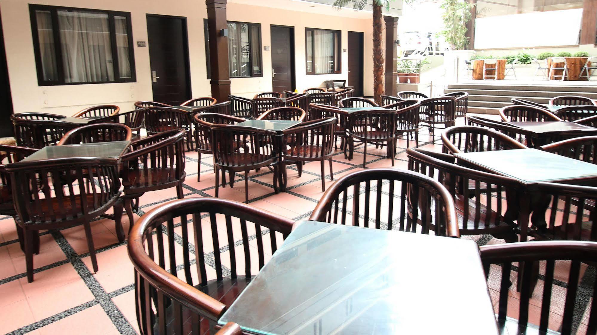 Zen Rooms Grand Hotel Lembang Exterior photo