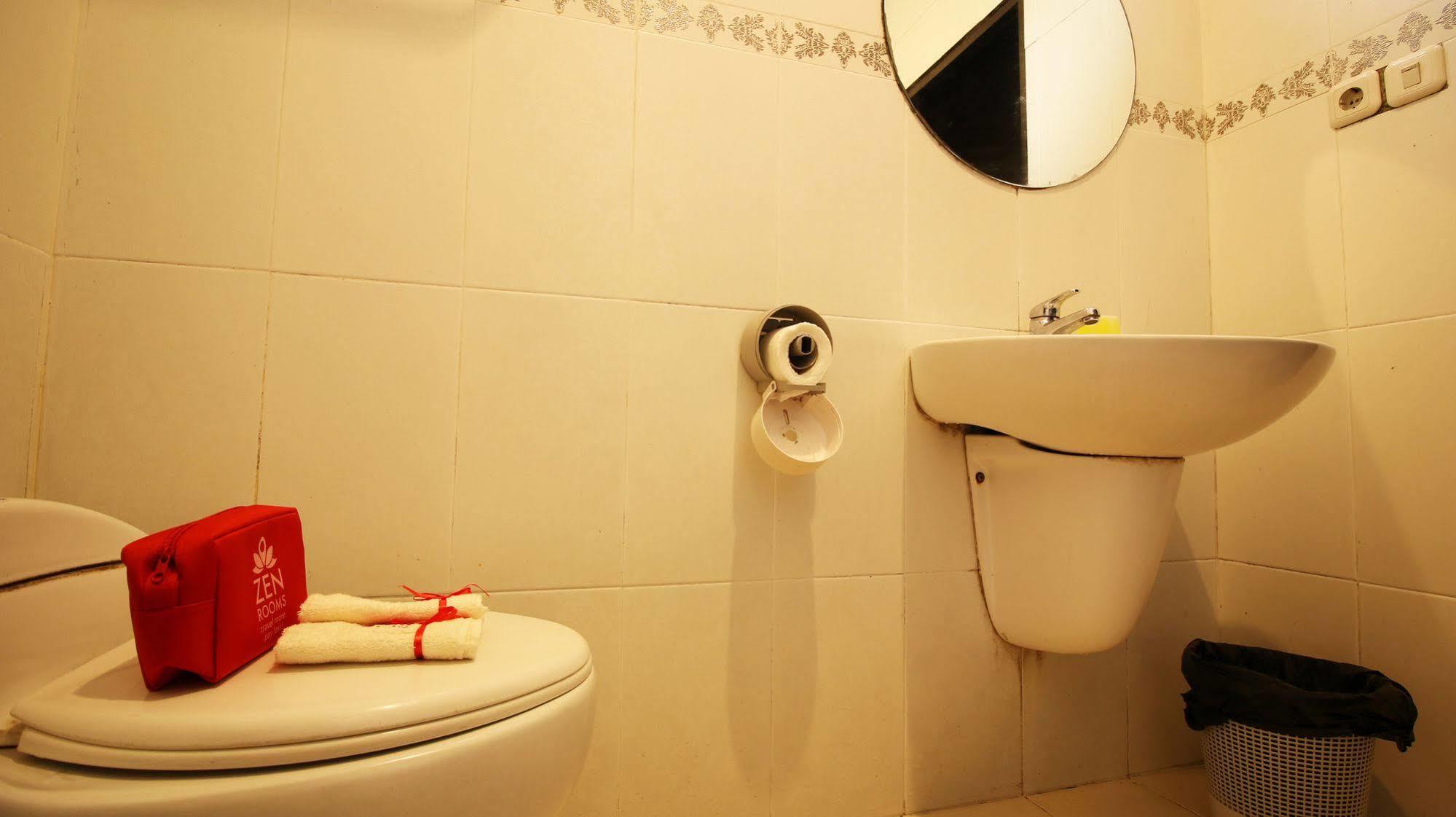Zen Rooms Grand Hotel Lembang Exterior photo