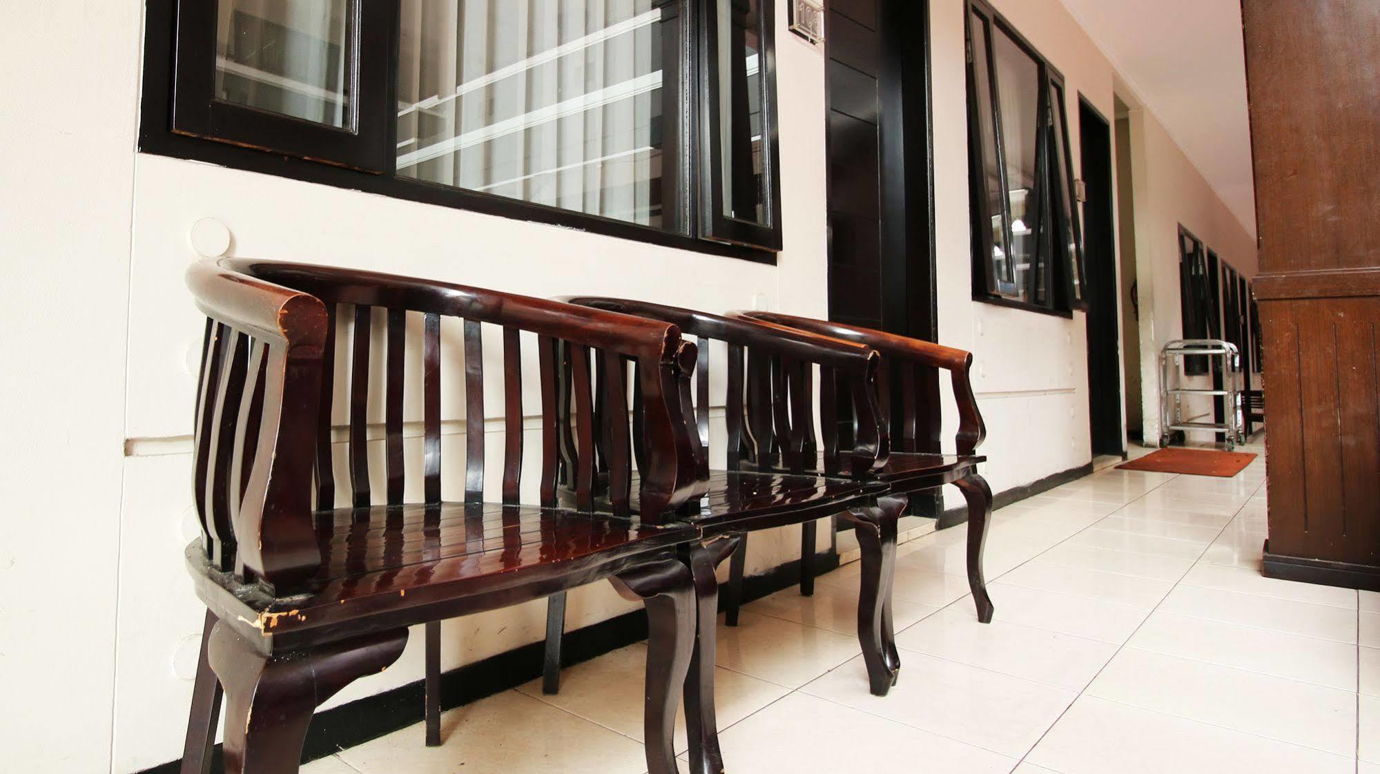 Zen Rooms Grand Hotel Lembang Exterior photo